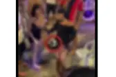 Menores são flagradas bebendo e sexualizando de 'microvestidos' em adega (Foto: Reprodução)