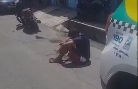 Suspeito de roubar celular de criança é baleado na perna (Foto: Reprodução)