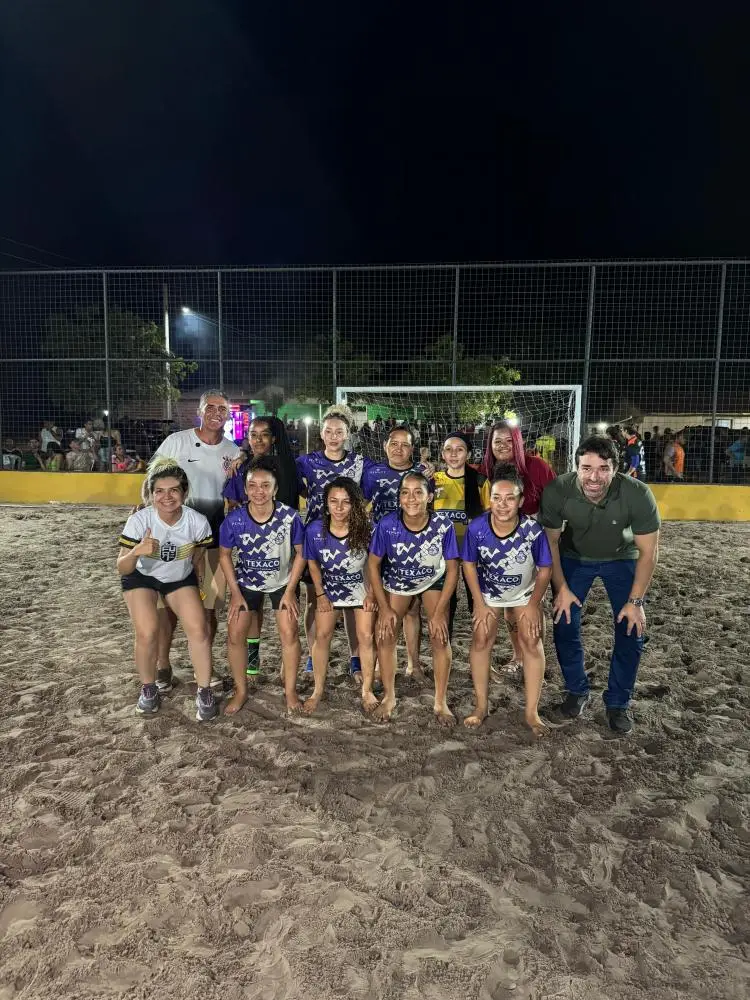 Deputado Marden Menezes entrega arenas esportivas