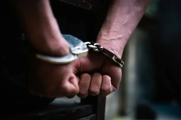 Empresário condenado por estuprar o filho de 4 anos