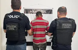 Homem é preso em flagrante furtando mercadinho (Foto: Reprodução)