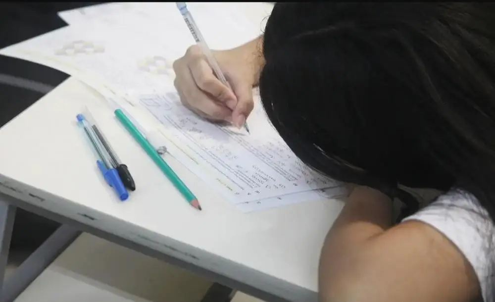 Mais de 20 escolas em Teresina funcionam sem autorização