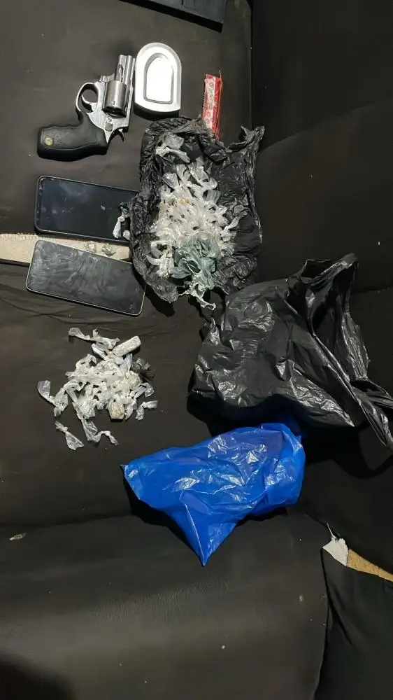 Polícia deflagra operação contra o tráfico de drogas