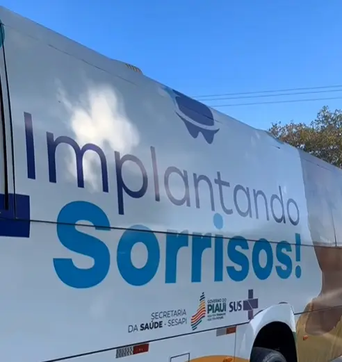 Programa "Implantando Sorrisos"