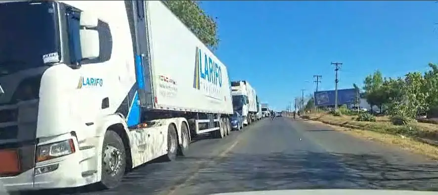 Vídeo mostra 'engarrafamento gigante' na BR 316