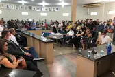Familiares, amigos e populares prestam o último adeus ao vereador Gilson Nunes (Foto: Isael Pereira) (Foto: CCOM)