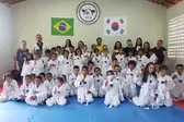 Taekwondo na escola Municipal (Foto: ASCOM)