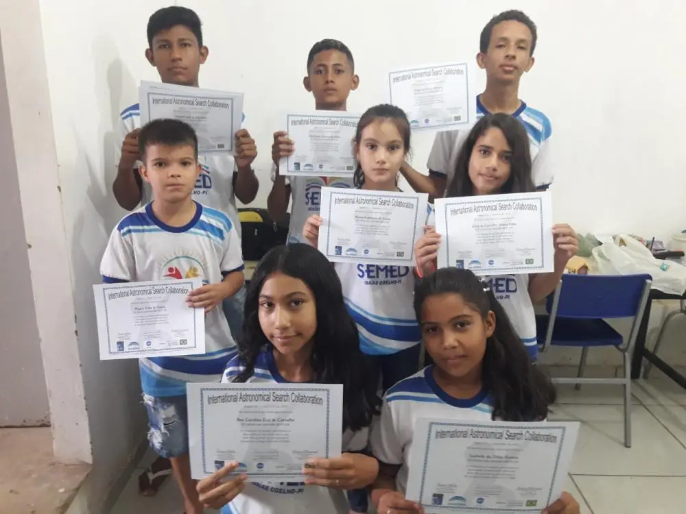 Alunos com certificado da NASA
