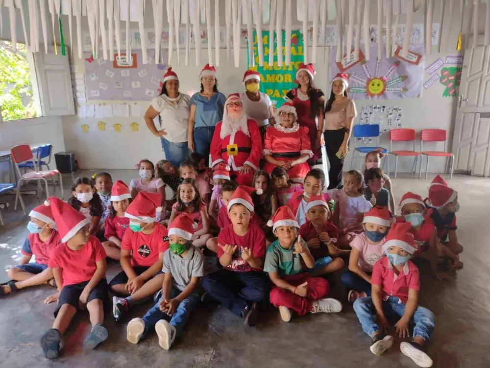 Festinha de Natal escola Estefania Conrado 