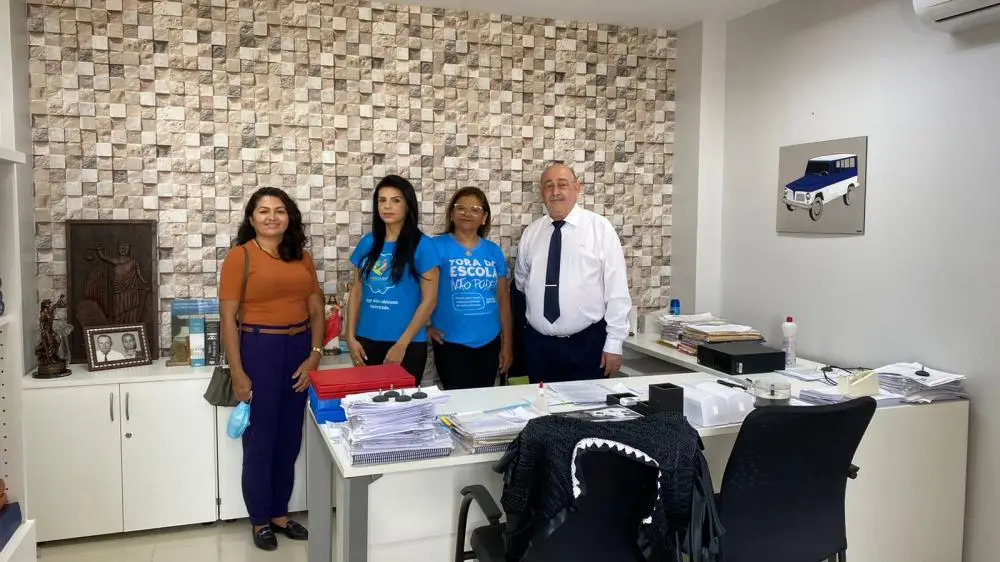 As representantes do Selo Unicef de Picos foram recepcionadas pelo Juiz Geneci Benevides (Foto: Daniel Holanda)