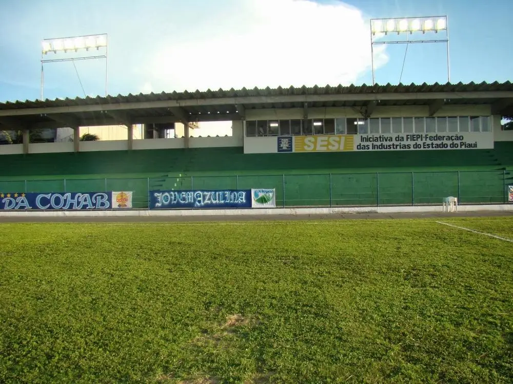 Estádio Mão Santa - Reprodução/Jornal da Parnaíba