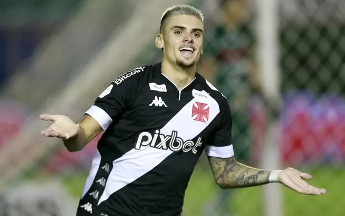 Gabriel Pec é cria das categorias de base do Vasco Daniel - FOTO: RAMALHO/VASCO