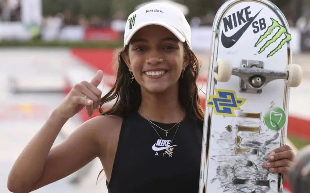 Rayssa Leal conquistou o primeiro título após completar 15 anos Karim - FOTO: SAHIB / AFP