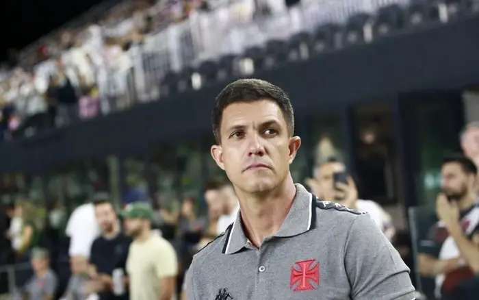 Barbieri terá 'nova função' no duelo com o Botafogo - FotoDaniel RAMALHO/VASCO