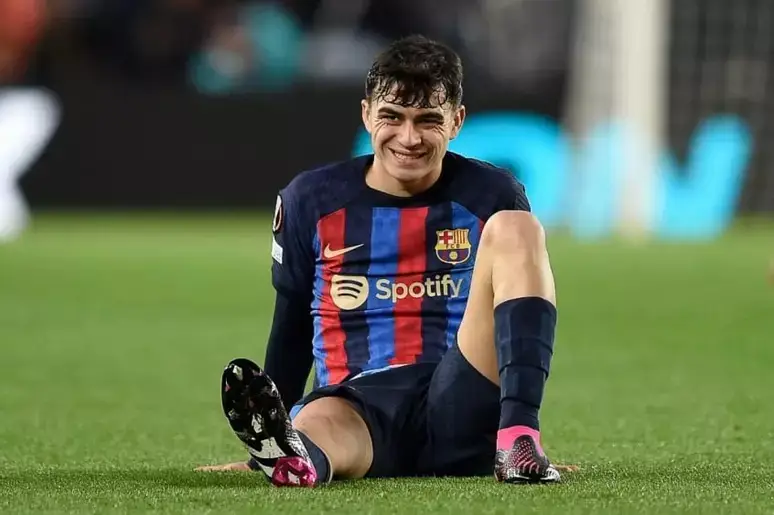 Pedri tem lesão muscular confirmada pelo Barcelona (JOSEP LAGO / AFP)