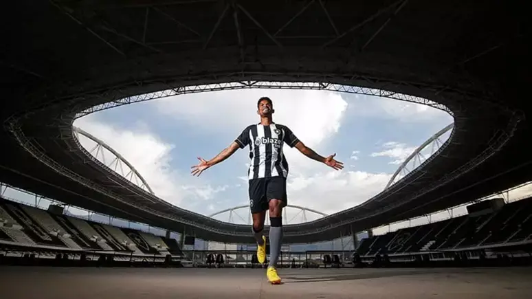 Júnior Santos pode voltar ao Botafogo (Vitor Silva / Botafogo)