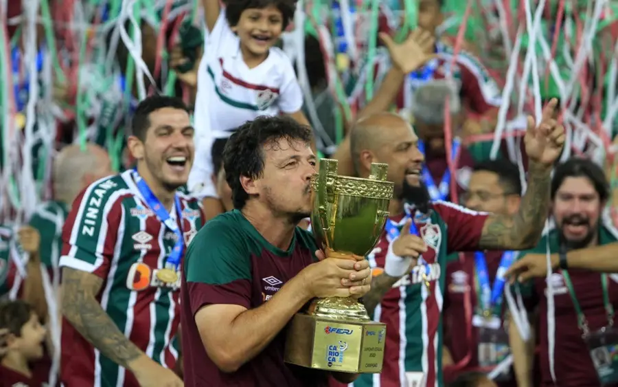 O resultado no Maracanã coroa o trabalho de Fernando Diniz, que conquistou pela primeira vez um título de expressão estadual - Foto: Reginaldo Pimenta