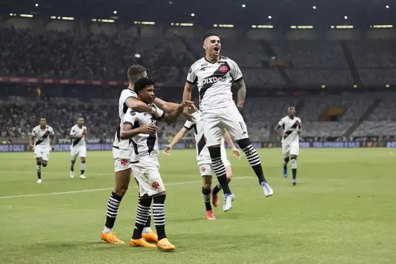 Gabriel Pec marcou o segundo gol do Vasco no Brasileiro (Foto: Daniel Ramalho/VASCO)