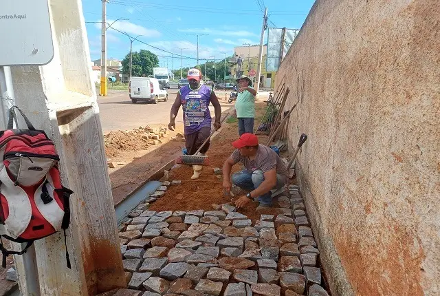 Rede de saneamento é renovada (Foto: Roberto Oliveira)