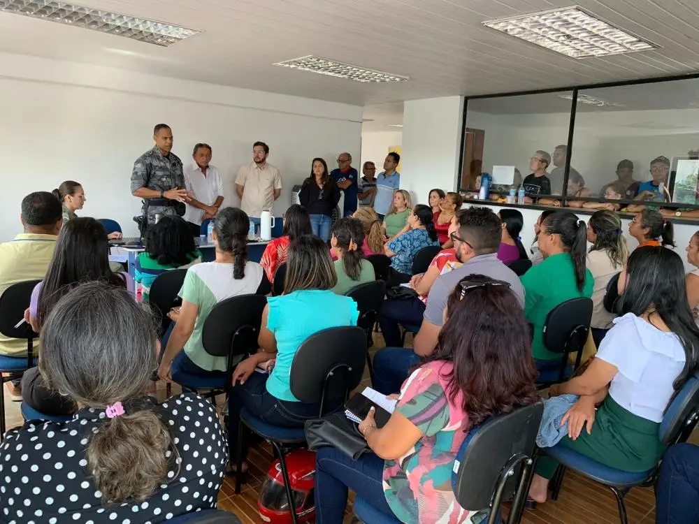 A reunião foi voltada para os gestores das Escolas Municipais de Picos (Foto: Júnior Sousa)