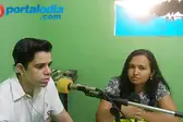 O médico Dr. Lucas Eugênio e a enfermeira Maria Luísa, estiveram na manhã desta terça (24) na Rádio comunitária Progresso FM, concedendo entrevista a respeito da prevenção do câncer de mama. (Foto: Portal O Dia)