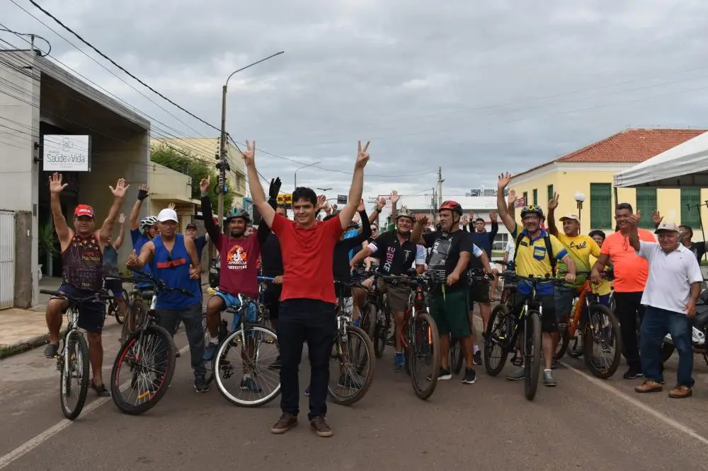 Passeio Ciclístico em comemoração ao Dia do Trabalhador (Foto: Jackelany Vasconcelos)