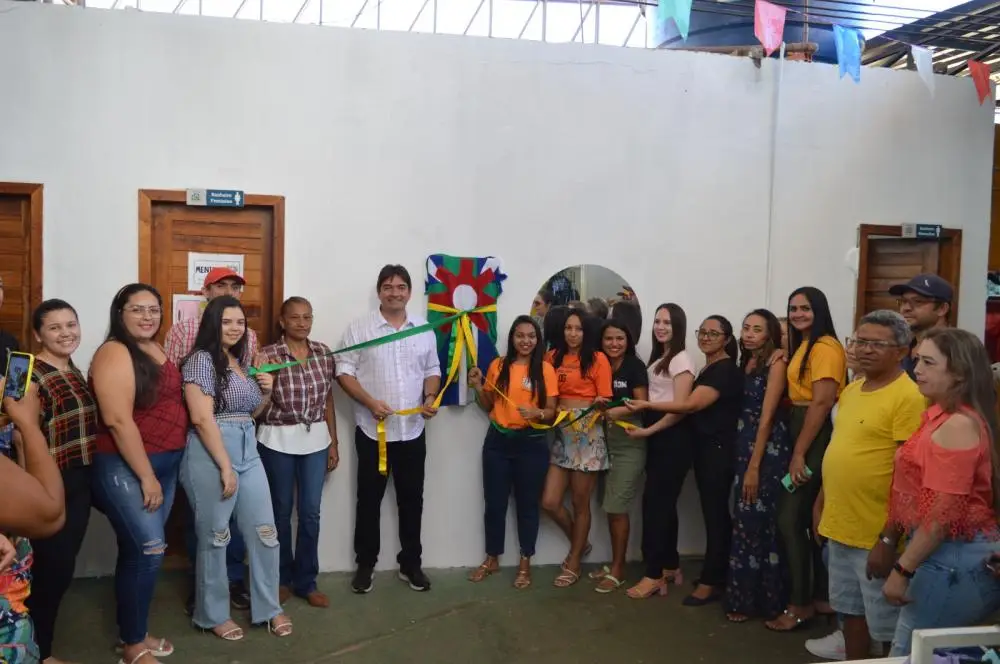 Lojistas comemoram as melhorias do Shopping Vale do Guaribas (Foto: Isael Pereira)