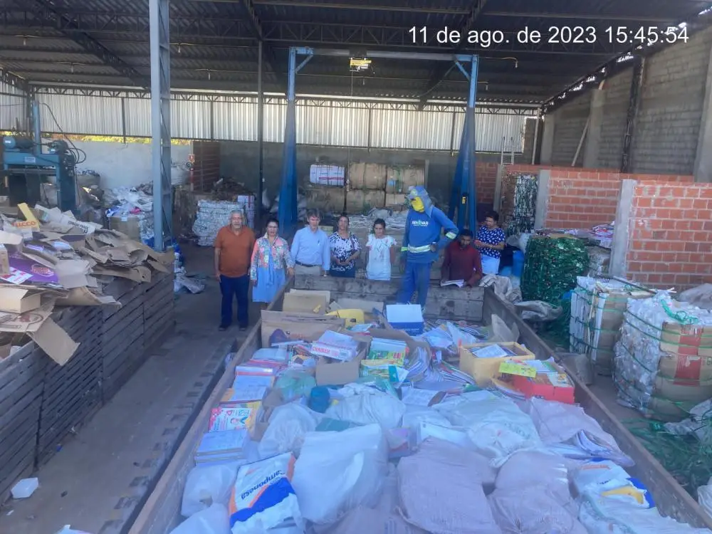Prefeitura de Dom Expedito Lopes-PI-BR destina 2.816,400 kg de material reciclável