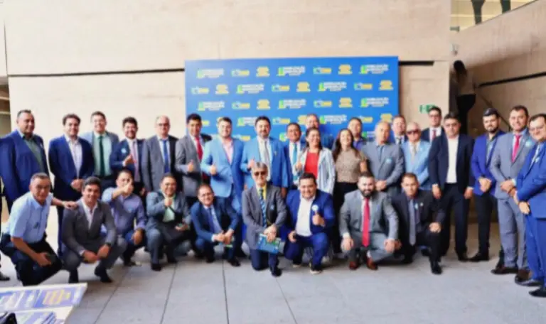 Prefeito Valmir participa de eventos municipalistas em Brasília e busca recursos para Dom Expedito Lopes