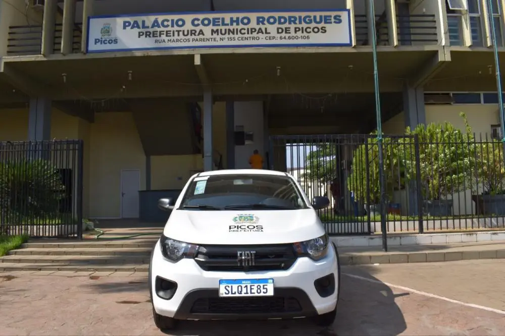 Veículo novo adquirido com recurso próprio para o Gabinete (Foto: Ivonete Reis)