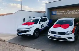 Secretaria de saúde recebe carro 0km e faz sessão de uso de semi-novo para secretaria de agricultura (Foto: ASCOM)