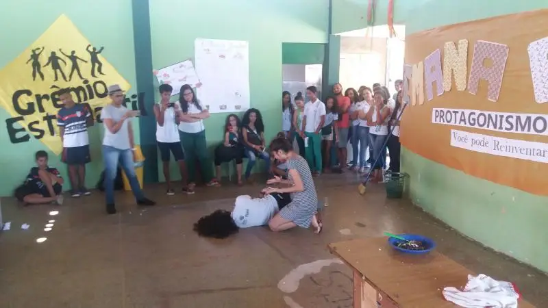 R10 de Simplício Mendes