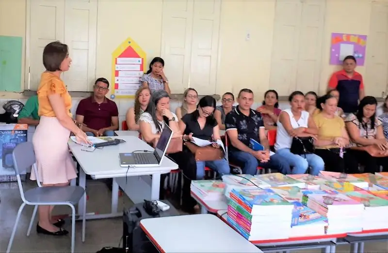 Sec Educação, Lêda Miranda.