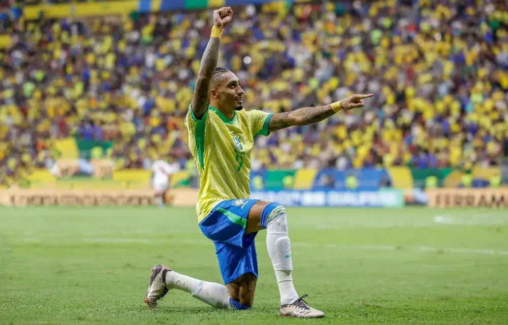 Raphinha foi decisivo no Mané Garrincha Creéditos: Rafael Ribeiro / CBF