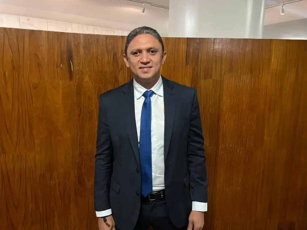 Júnior Ribeiro - R10