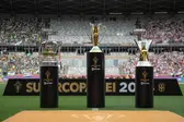 Taças da Copa do Brasil, Supercopa Rei e Brasileirão / Creéditos: Staff Images/CBF (Foto: CBF)
