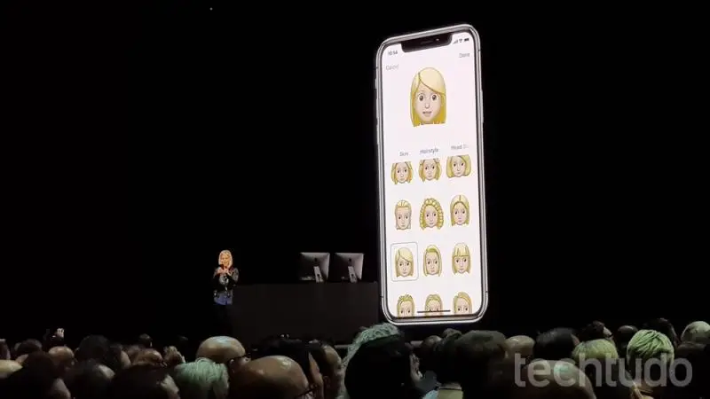 Memojis são uma das novidades da nova versão do sistema — Foto: Thássius Veloso / TechTudo
