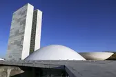 Fonte: Agência Câmara de Notícias (Foto: Câmara dos Deputados; Portal Meio News)