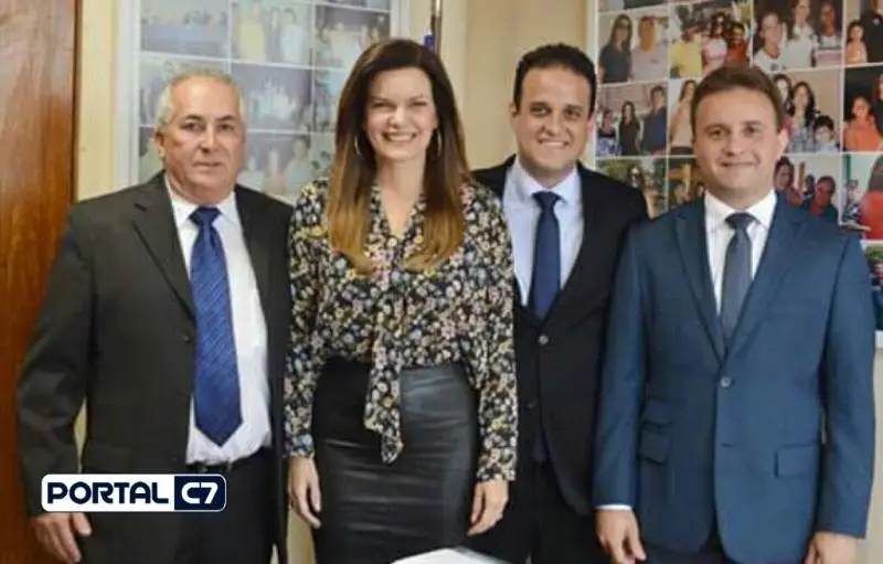 Deputada Iracema Portella com os prefeitos