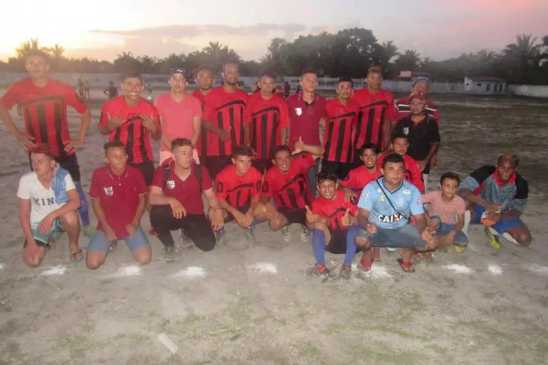 Chapadinha do Mano, campeã do Regional de clubes de futebol amador 2018, em São João do Arraial