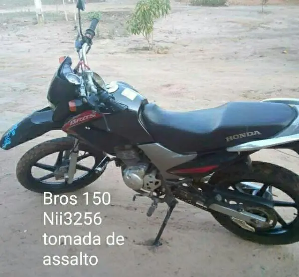 Moto roubada durante a fuga (imagem: divulgação)
