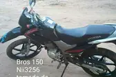 Moto roubada durante a fuga (imagem: divulgação) (Foto: Canal 121)