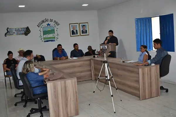 Vereador Ronnivom em pronunciamento na tribuna