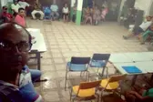 Moradores reunidos no Vaquejador (Foto: Carlos Eugênio)