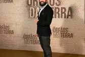 Foto:Kaysar em festa de lançamento de Órfãos da Terra/Reprodução/Instagram (Foto: )