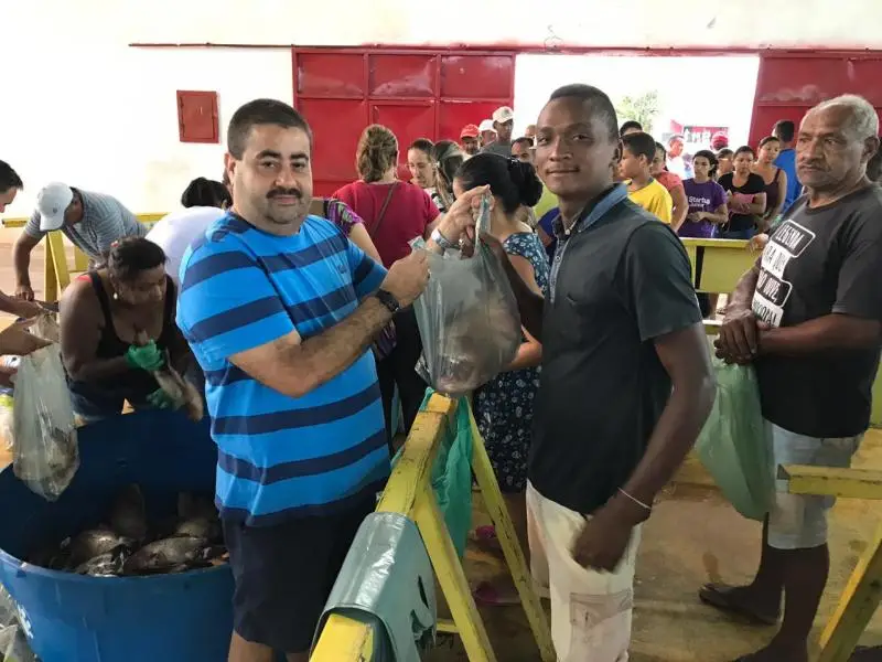 Prefeitura de Lagoa do Piauí realiza tradicional entrega dos peixes da Semana Santa