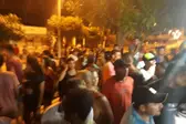 População em frente ao GPM de São João do Arraial (Foto: reprodução/redes sociais) (Foto: )
