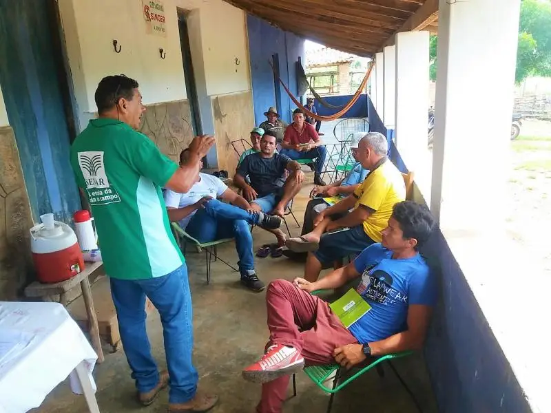 Instrutor do SENAR, Antônio de Sousa.