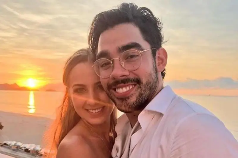 Foto: Reprodução - Gabriel Diniz e sua noiva, Karoline Calheiros.