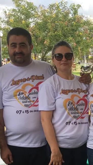 Prefeito Antônio Neto e sua esposa e secretária de saúde Jeanne Nefertit
